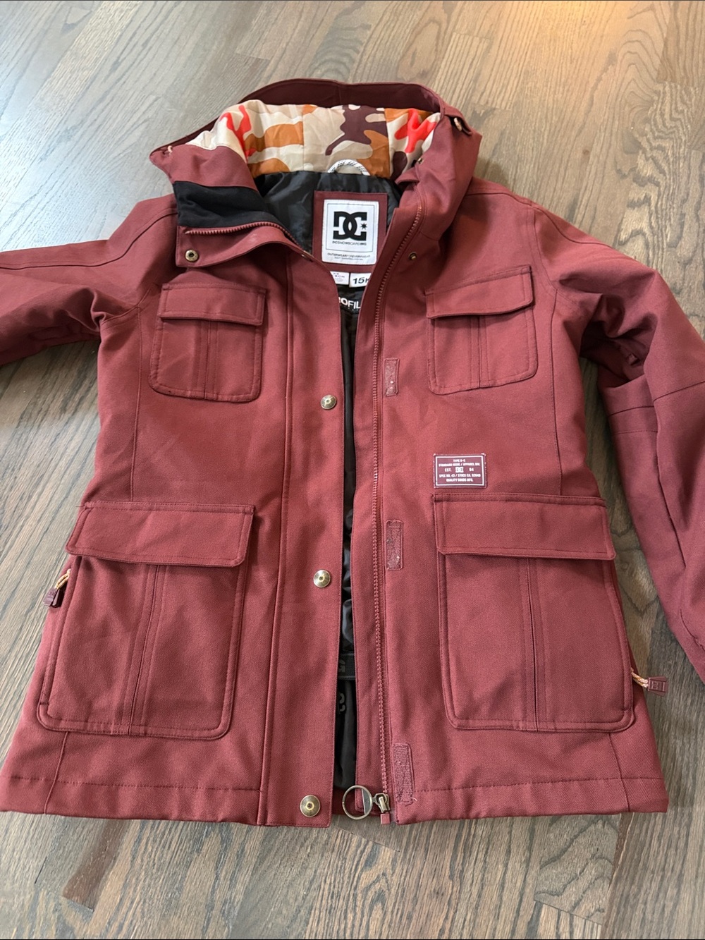 DC Shoes Maroon Snowboarding Jacket